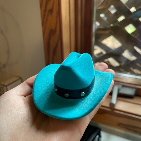 Shube Dakota West Sterling Silver Turquoise Ring - Picture 5 of 6